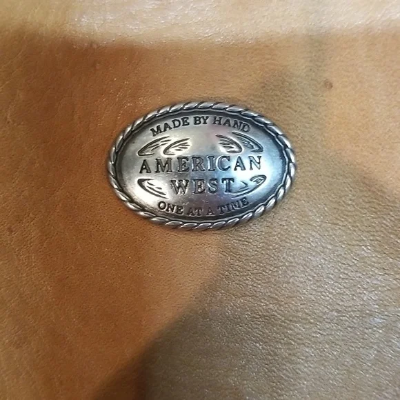 American West leather handbag. Bow front bag. - Picture 3 of 12